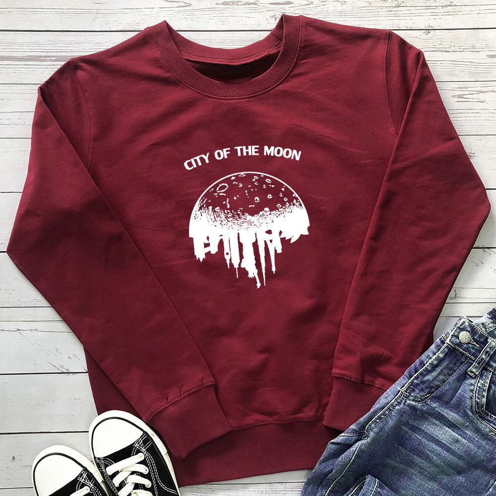 Moon print round neck long sleeved sweatshirt